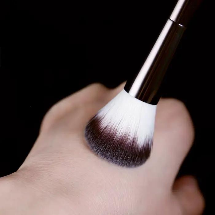 Pinceau de maquillage, pinceau à poudre
