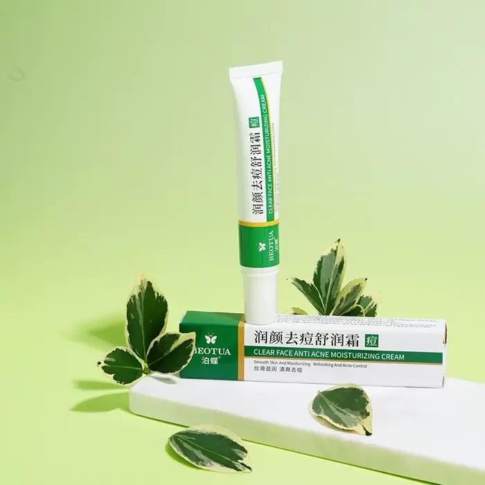 Crème de traitement de l'acné à base de plantes
