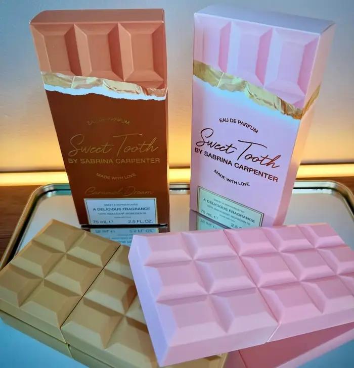 Parfum Sabrina Carpenter Sweet Tooth Me Espresso 75ml, senteur cerise caramel rêve floral fruité, design extérieur chocolat.