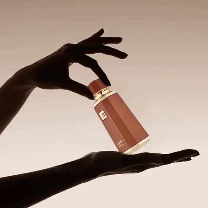 Parfum français marron liquide EDP Eau