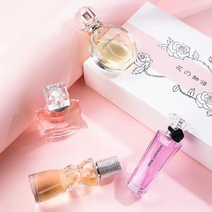 Coffret cadeau de parfum de marque pour femmes