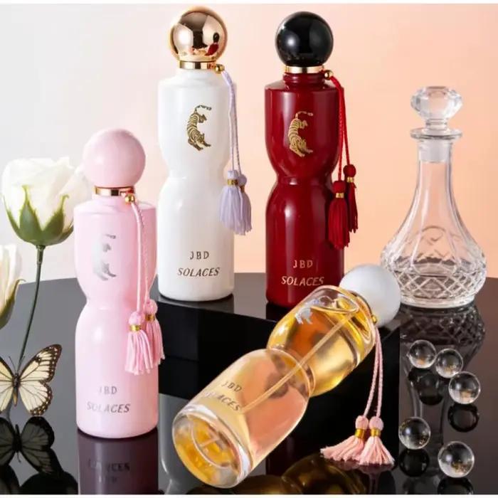 Parfum léopard de beauté arabe