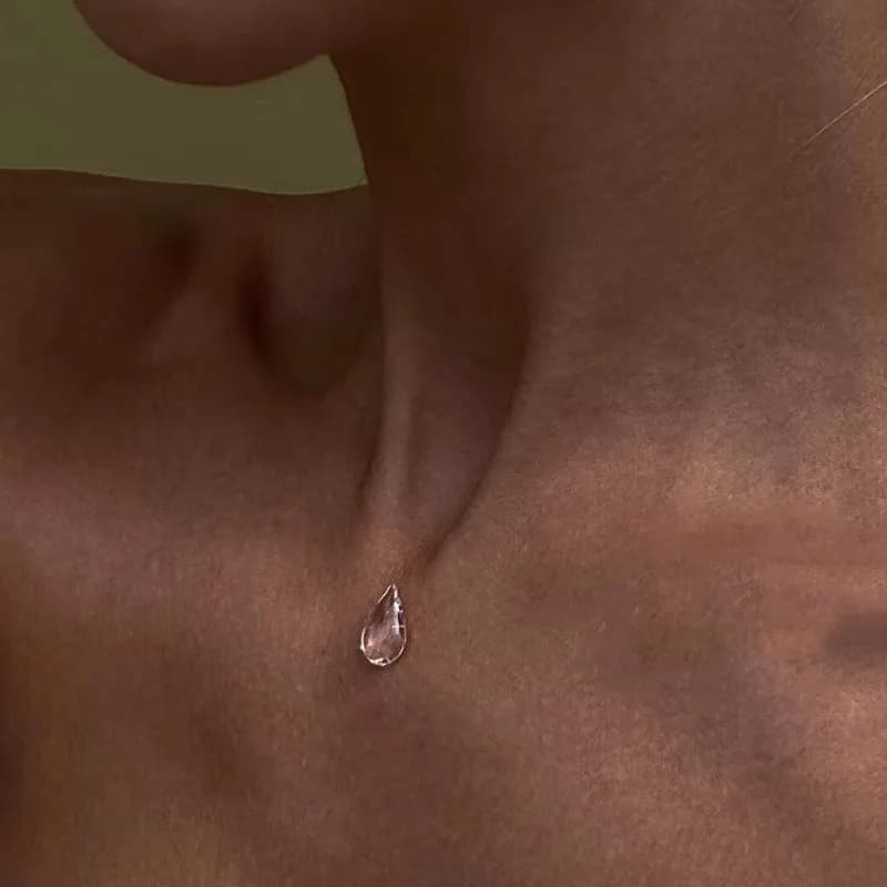 Ins Simulation goutte d'eau clair goutte de rosée série collier à la main colle goutte à goutte mode