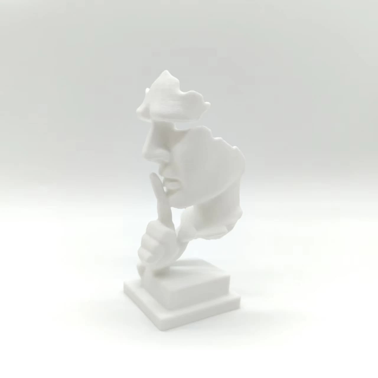 Statue de penseur, le Silence est une statue d'art abstraite dorée, plastique durable imprimé en 3D,