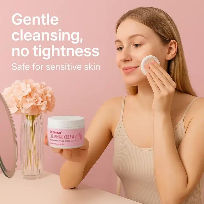 Baume démaquillant, à double effet de dissoudre les cosmétiques et de nettoyer, apaisant la peau