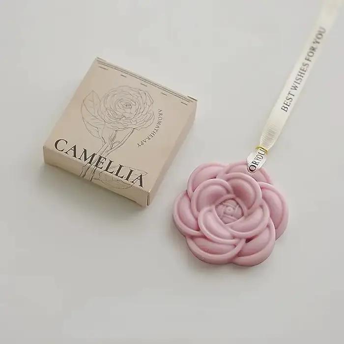 Désodorisant suspendu parfum Camélia, fleur blanche magnifique, parfum solide longue durée, pièce de