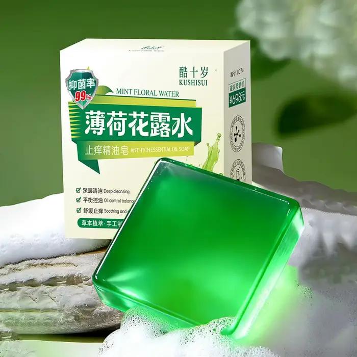 Savon artisanal à l'eau florale de menthe et aux huiles essentielles