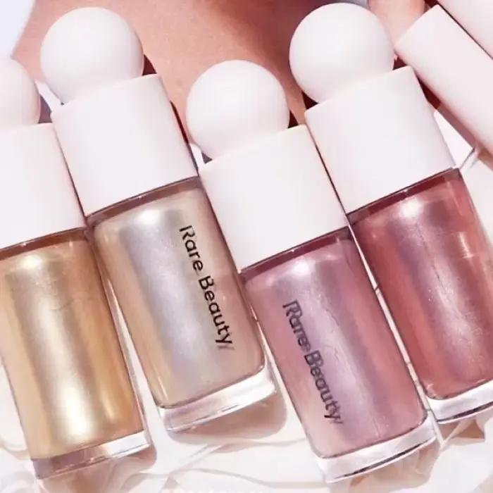 Rare Beauty Liquid Blush avec un éclat naturel et un stick bronzant en bronze