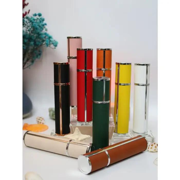 Flacon de parfum en verre de 10 ml enveloppé de cuir de luxe