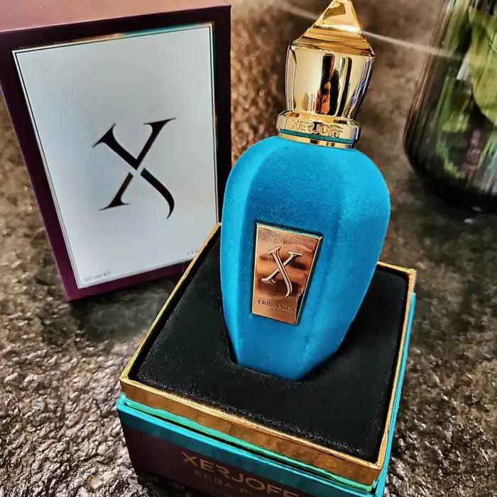 Coffret cadeau comprenant : ERBA PURA Pure Grass & Wood Eau de Toilette Premium pour homme et Velvet Collection Eau de Parfum pour femme