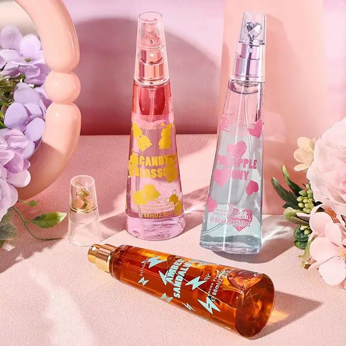 Coffret de 4 brumes corporelles pour femme, parfum longue durée aux notes fruitées, florales et boisées, vaporisateur de 88 ml, parfum portable pour le quotidien et les rendez-vous