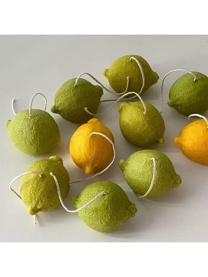 Bougie parfumée au citron en cire de soja faite à la main pour la décoration d'été et les occasions spéciales