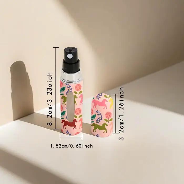 Contenant rechargeable de parfum élégant et écologique pour femme avec distributeur de type presse et plusieurs couleurs disponibles pour toutes occasions