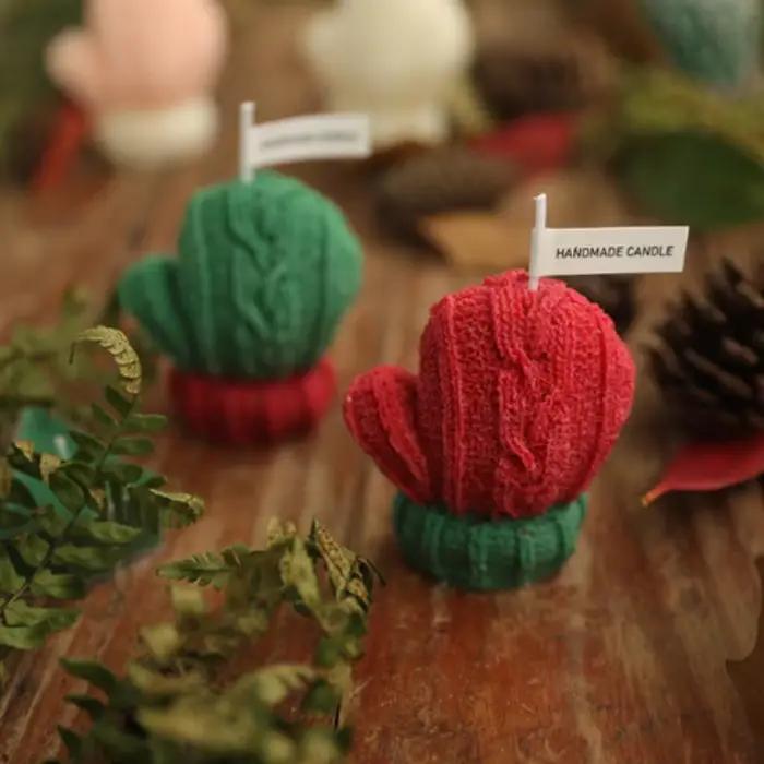 Gants tricotés de noël