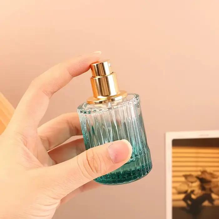 Flcopropriété de parfum en verre vert