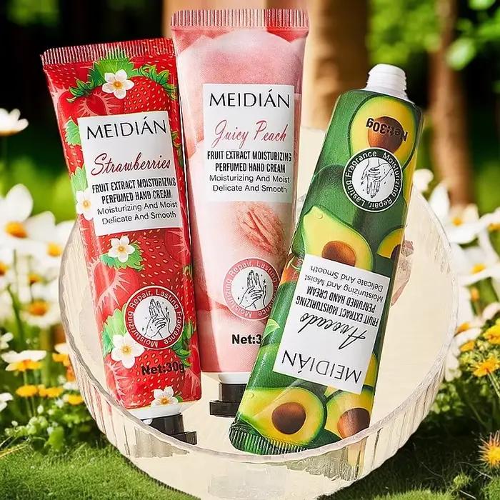 Crème pour les mains parfumée aux fruits cinq pièces pour une rétention de parfum hydratante et durable. Crème masque soin des mains