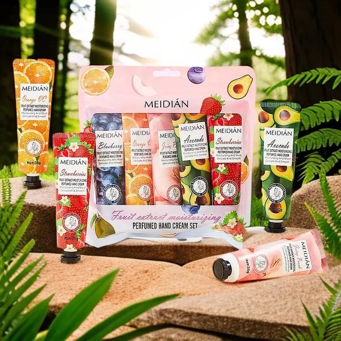 Crème pour les mains parfumée aux fruits cinq pièces pour une rétention de parfum hydratante et durable. Crème masque soin des mains