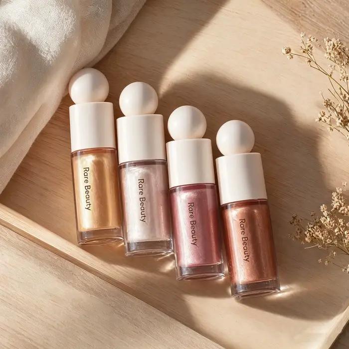 Rare Beauty Liquid Blush avec un éclat naturel et un stick bronzant en bronze