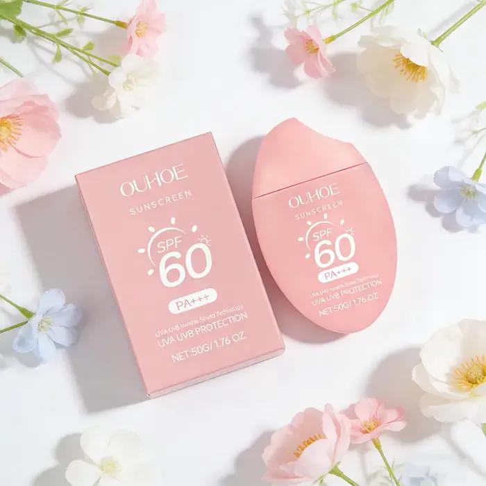 Crème solaire hydratante éclaircissante SPF50+ Protection UV Nourrissante en profondeur Non grasse Unifie le teint Soin