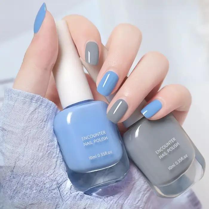 Vernis à ongles rose à base d'eau